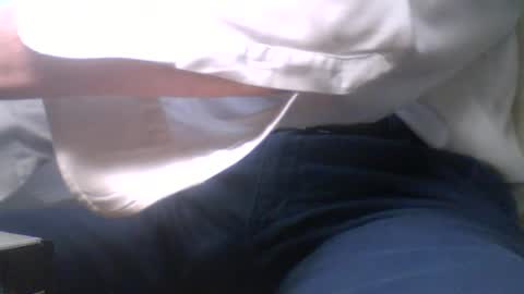 Snapshot of freeballerbrian chatting on 06-17-26, 03:46 Free BallerBrian online show from 06-17-26, 03:46
