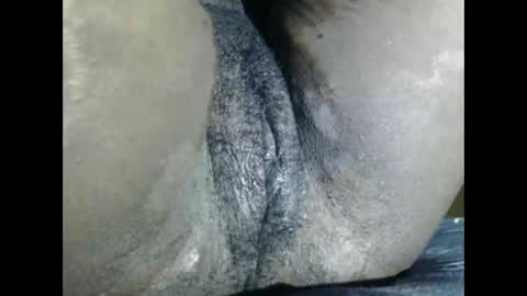 Snapshot of freelady1011 chatting on 12-14-25, 10:31 babyyo online show from 12-14-25, 10:31