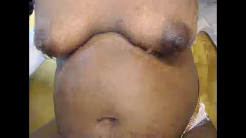 Snapshot of freelady1011 chatting on 02-01-26, 02:37 babyyo online show from 02-01-26, 02:37