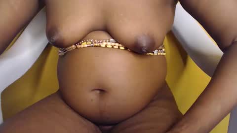 Snapshot of freelady1011 chatting on 02-23-26, 07:33 babyyo online show from 02-23-26, 07:33