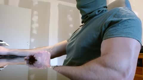 Snapshot of french_gym chatting on 11-08-25, 03:34 french_gym online show from 11-08-25, 03:34