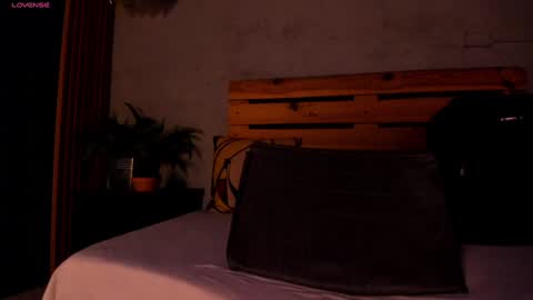 Xavier online show from 01-04-25, 04:12