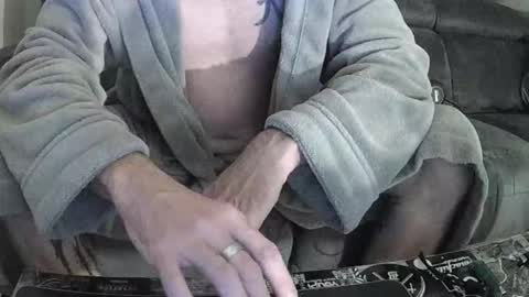 Snapshot of frenchbeardman chatting on 09-27-25, 12:26 Thechaudieres online show from 09-27-25, 12:26