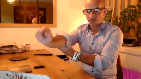 Frenchdaddylove online show from 06-08-26, 05:46