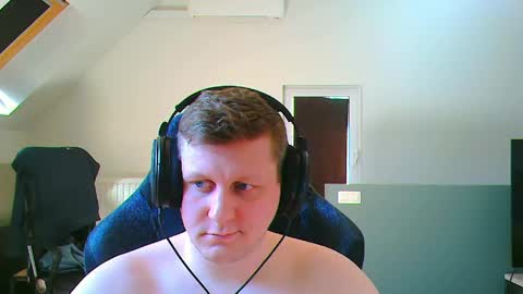 French fries online show from 05-01-26, 01:37