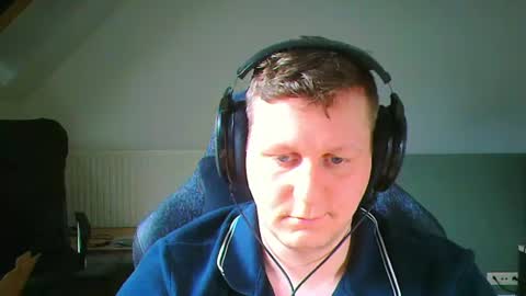 Snapshot of frenchfrieswithmayo chatting on 06-06-26, 02:11 French fries online show from 06-06-26, 02:11