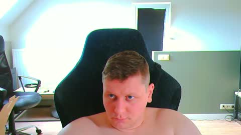 Snapshot of frenchfrieswithmayo chatting on 06-15-26, 05:15 French fries online show from 06-15-26, 05:15