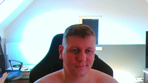Snapshot of frenchfrieswithmayo chatting on 06-19-26, 03:49 French fries online show from 06-19-26, 03:49