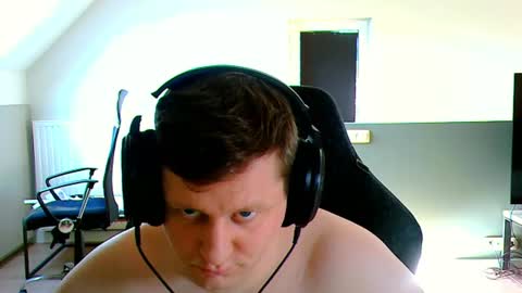Snapshot of frenchfrieswithmayo chatting on 07-28-26, 03:32 French fries online show from 07-28-26, 03:32