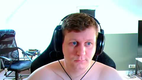 Snapshot of frenchfrieswithmayo chatting on 07-31-26, 05:56 French fries online show from 07-31-26, 05:56