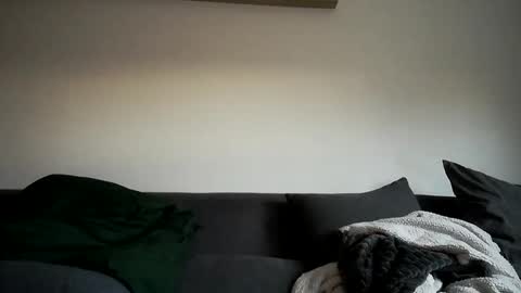 Snapshot of frenchhard0000 chatting on 01-24-25, 07:51 Horny french hard online show from 01-24-25, 07:51