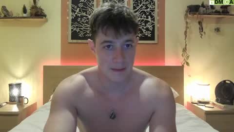 Snapshot of frenchhornybibs chatting on 02-21-25, 09:00 French Horny Bibs online show from 02-21-25, 09:00