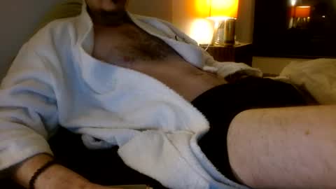 Snapshot of frenchms chatting on 12-22-25, 10:18 frenchms online show from 12-22-25, 10:18