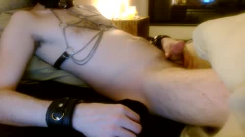 Snapshot of frenchms chatting on 01-12-26, 11:10 frenchms online show from 01-12-26, 11:10