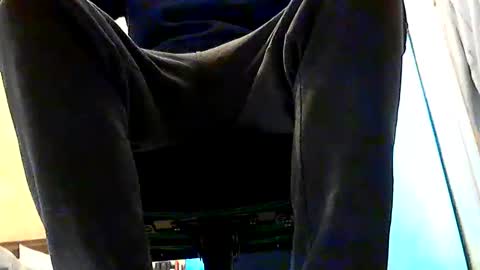 frenchpapalover online show from 03-04-25, 07:41