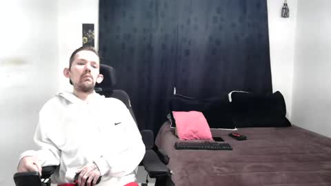 Thomas y Sophia online show from 02-24-25, 09:53