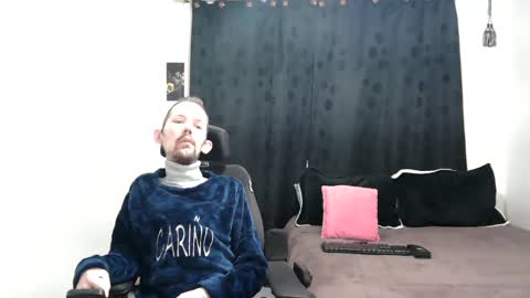 Thomas y Sophia online show from 02-26-25, 09:53