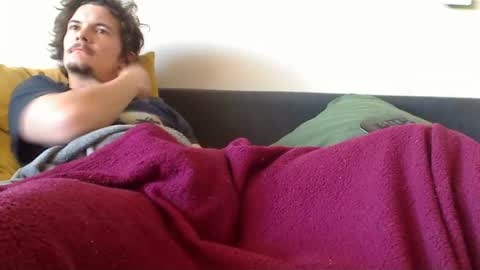 Snapshot of frenchstyle chatting on 01-12-25, 12:55 frenchstyle online show from 01-12-25, 12:55