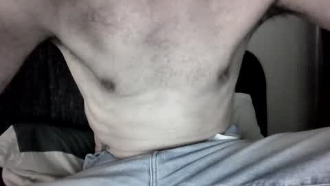 Snapshot of frenchymontreal chatting on 02-14-26, 01:52 frenchymontreal online show from 02-14-26, 01:52