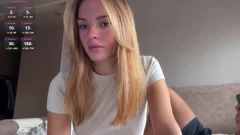 Snapshot of frenzyfoxs chatting on 10-12-25, 11:53 Jason and Sonya online show from 10-12-25, 11:53