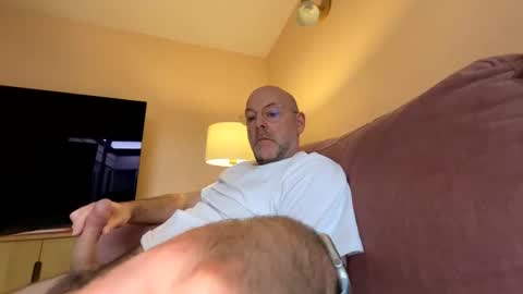 Snapshot of freshfromthepump chatting on 11-03-25, 03:46 freshfromthepump online show from 11-03-25, 03:46