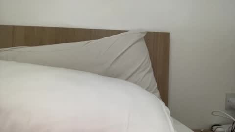 freshman  imonyou98 online show from 11-09-25, 01:20