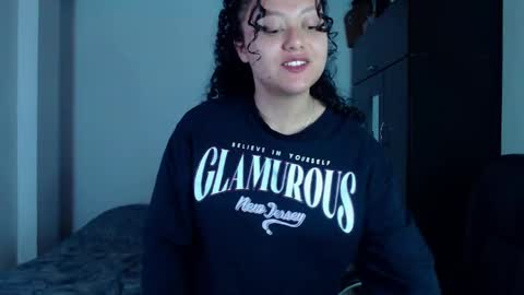 Snapshot of freud_x_louise1 chatting on 12-24-24, 02:10 Louise online show from 12-24-24, 02:10