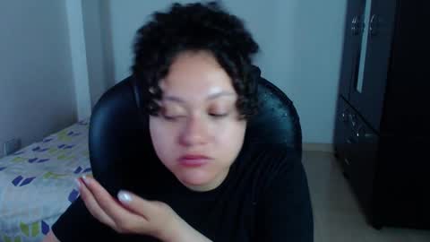 Snapshot of freud_x_louise1 chatting on 01-15-25, 07:05 Louise online show from 01-15-25, 07:05