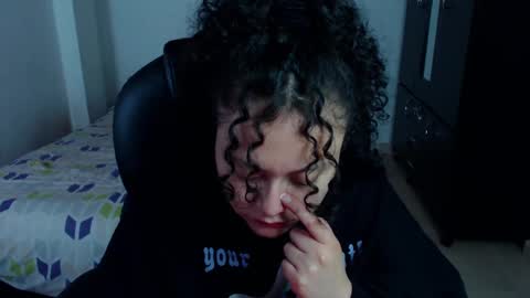 Snapshot of freud_x_louise1 chatting on 02-24-25, 05:11 Louise online show from 02-24-25, 05:11