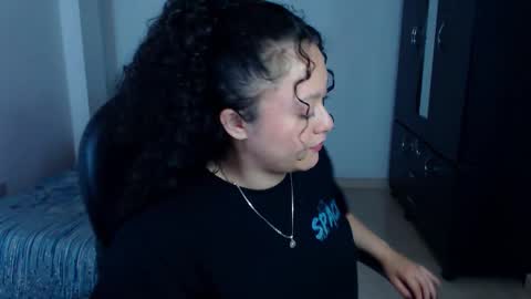 Snapshot of freud_x_louise1 chatting on 11-24-25, 12:05 Louise online show from 11-24-25, 12:05