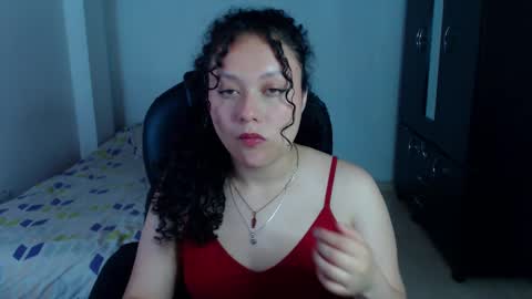 Snapshot of freud_x_louise1 chatting on 12-22-25, 04:53 Louise online show from 12-22-25, 04:53