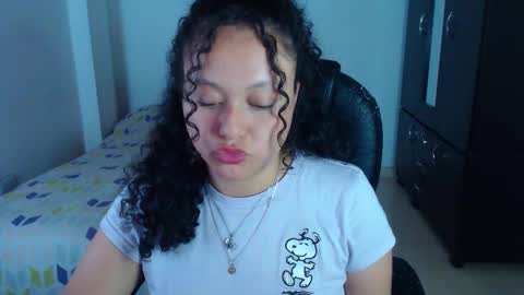 Snapshot of freud_x_louise1 chatting on 02-22-26, 02:13 Louise online show from 02-22-26, 02:13