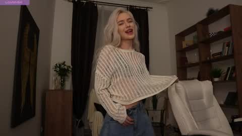Freya online show from 04-30-26, 07:09