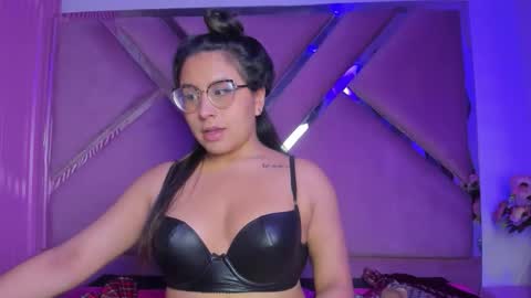 Freya online show from 03-08-26, 03:21