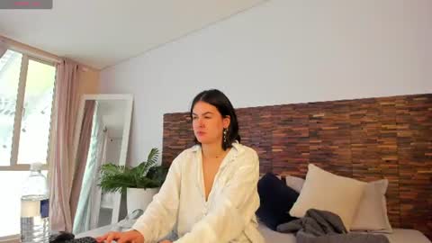 Freya online show from 07-16-26, 12:55