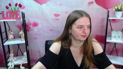 Snapshot of freyadak chatting on 05-08-26, 05:18 FreyaDak online show from 05-08-26, 05:18