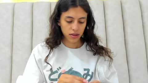 FreyaMoller  online show from 04-14-26, 07:20