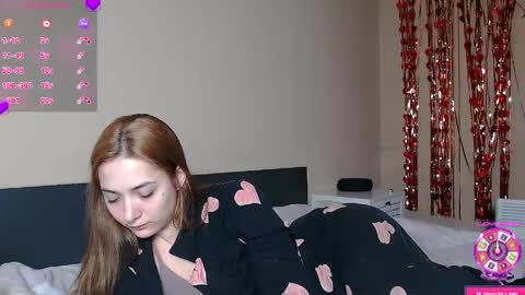 FreyaOliver online show from 04-20-26, 09:38