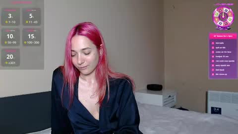 FreyaOliver online show from 06-10-26, 11:24