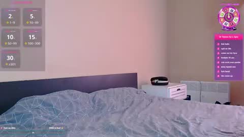 Snapshot of freyaoliver chatting on 07-30-26, 01:21 FreyaOliver online show from 07-30-26, 01:21