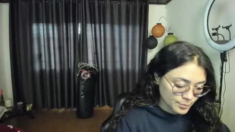 Snapshot of freyarouge chatting on 06-30-26, 10:49 freyarouge online show from 06-30-26, 10:49