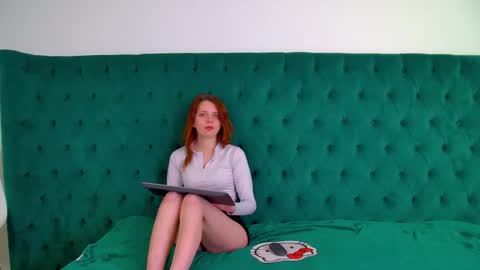 FreyaVey online show from 02-20-26, 06:26