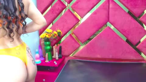 Snapshot of freyja_naugthy chatting on 10-17-25, 12:41 freyja_naugthy online show from 10-17-25, 12:41