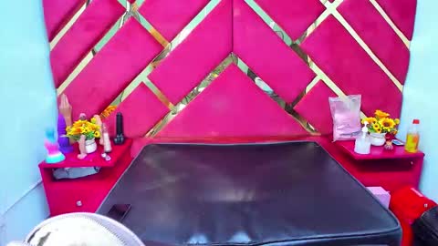 freyja_naugthy online show from 12-02-25, 12:21