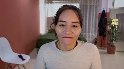 Frida online show from 11-26-25, 07:04