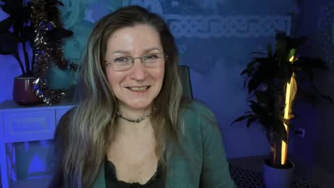 Frida Tander online show from 01-15-25, 09:02