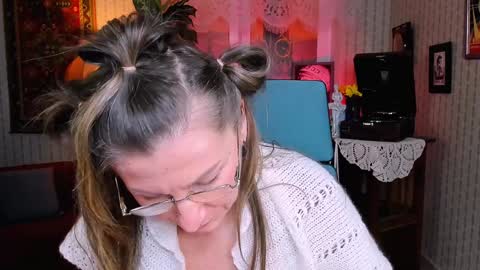 Frida Tander online show from 01-31-25, 12:29