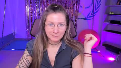 Frida Tander online show from 02-20-25, 09:11