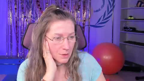 Frida Tander online show from 02-24-25, 09:10