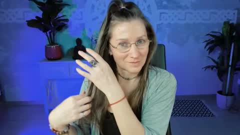 Frida Tander online show from 03-02-25, 07:56